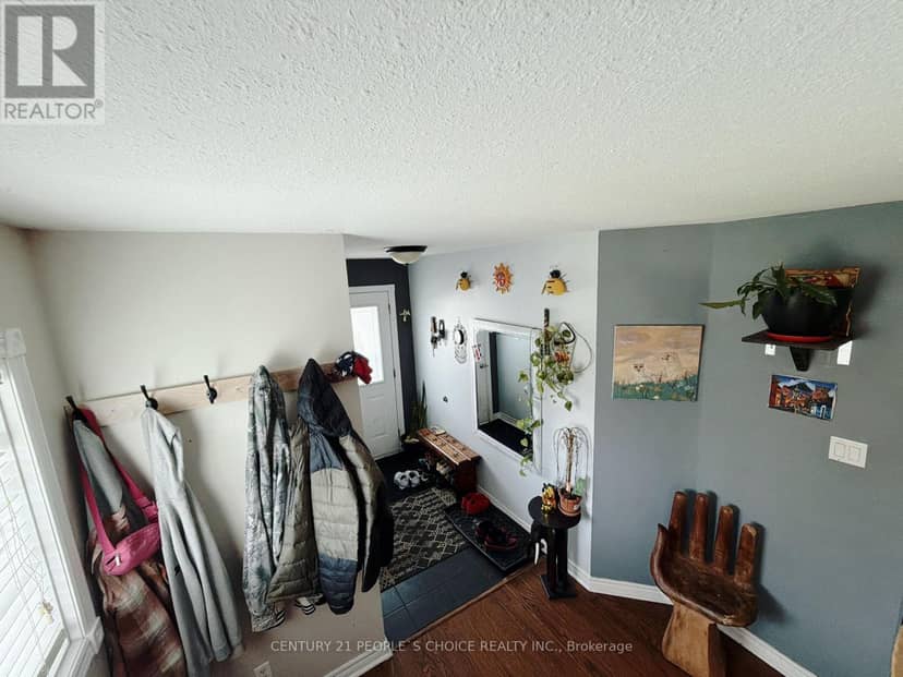 66 Michael Crescent — photo 35 of 40
