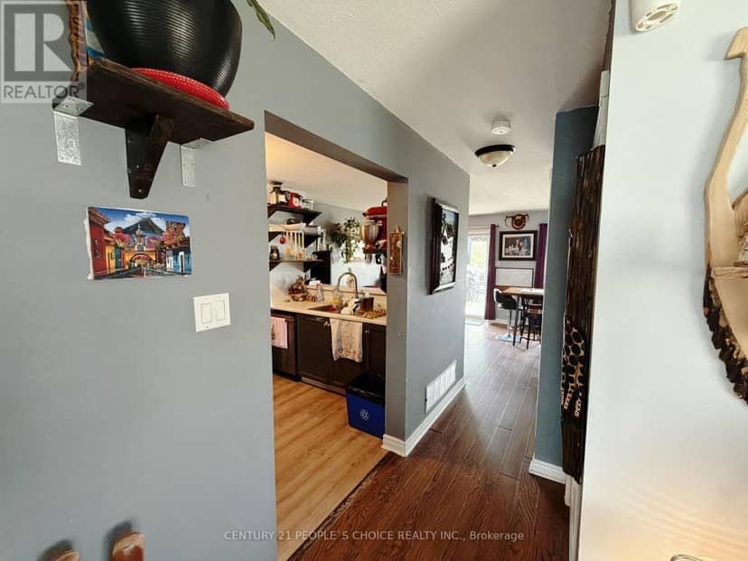 66 Michael Crescent, Barrie, photo 7