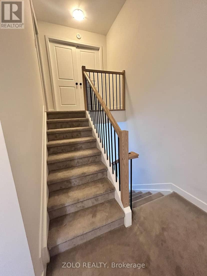 67 Whitcomb Crescent — photo 12 of 18