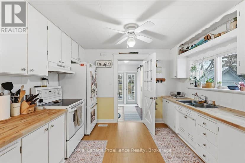 46 Victoria Street — photo 16 of 40