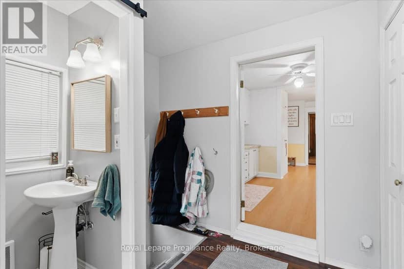 46 Victoria Street — photo 21 of 40