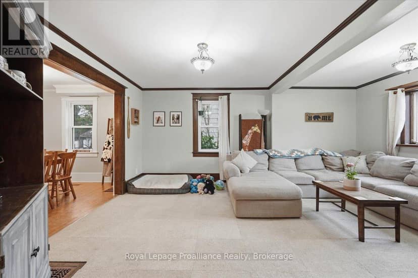 46 Victoria Street — photo 9 of 40