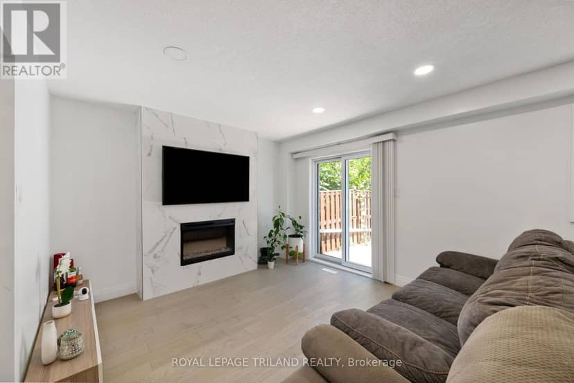 43 - 711 Osgoode Drive — photo 12 of 40
