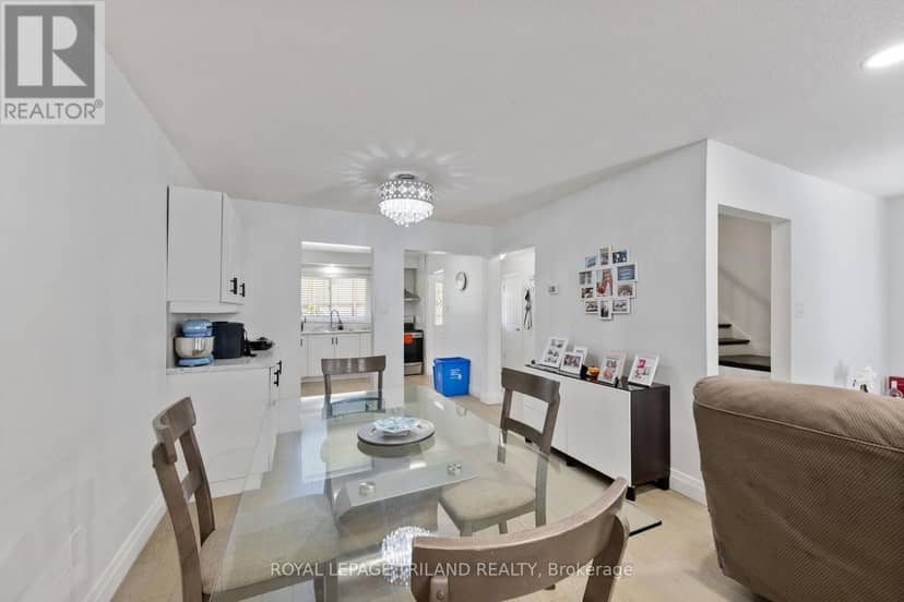 43 - 711 Osgoode Drive — photo 16 of 40