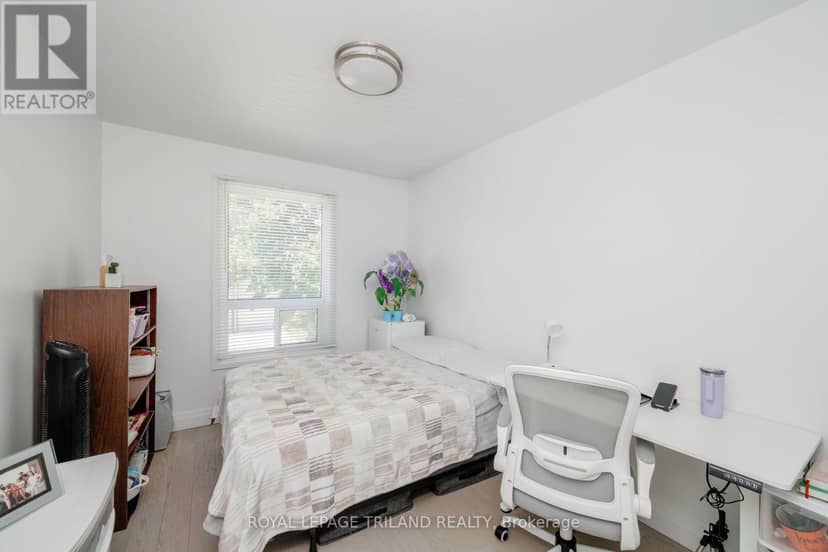 43 - 711 Osgoode Drive — photo 29 of 40