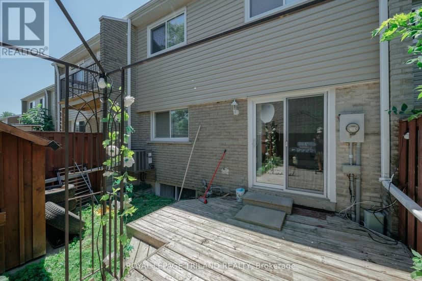 43 - 711 Osgoode Drive — photo 36 of 40