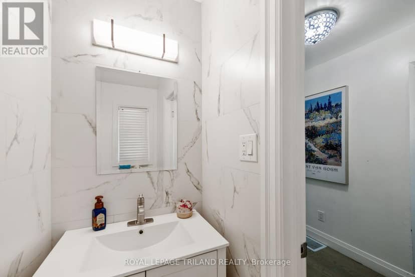 43 - 711 Osgoode Drive — photo 5 of 40