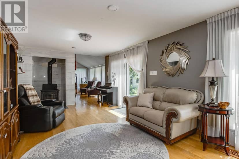 79 King Road — photo 12 of 40