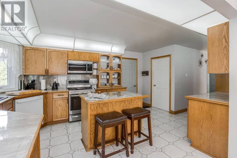 79 King Road — photo 14 of 40
