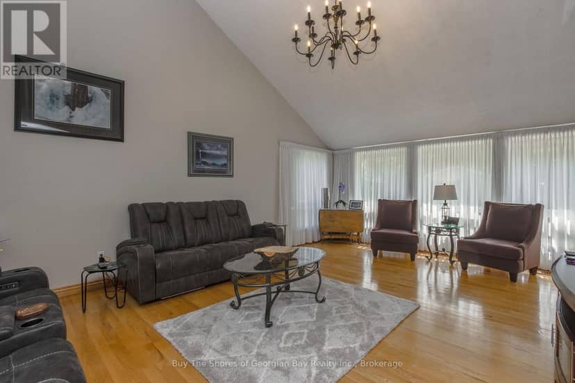 79 King Road — photo 9 of 40