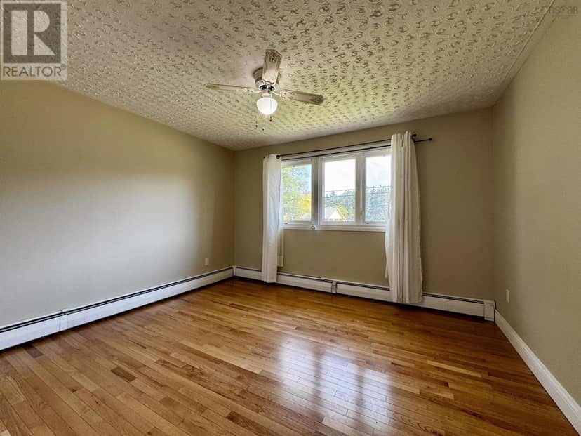 39 Napean St. — photo 15 of 21