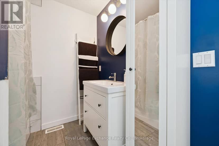 68 Elgin Street S — photo 19 of 31