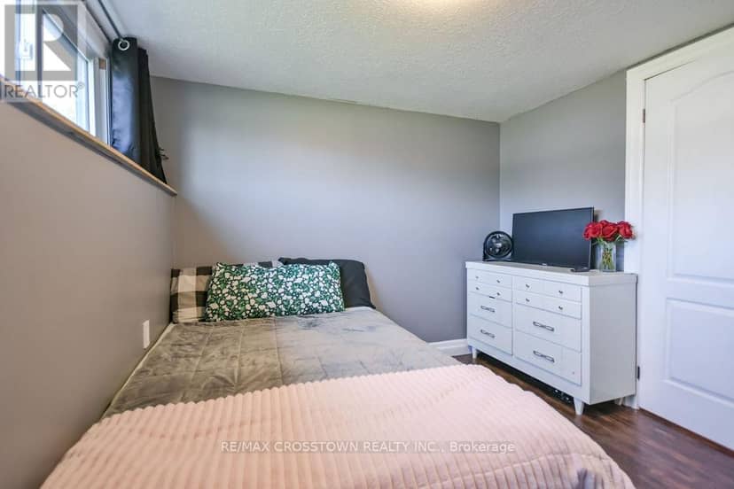 461 Barnes Avenue — photo 35 of 40