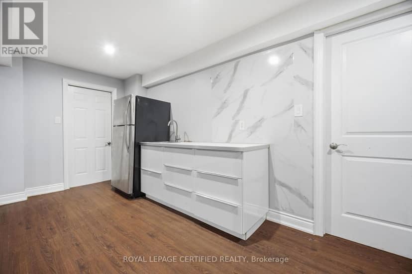 8833 Creditview Road — photo 40 of 40