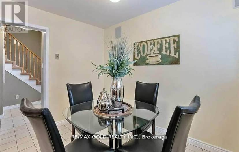 36 Windmill Boulevard — photo 12 of 27