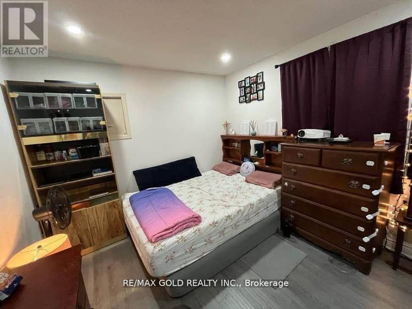 36 Windmill Boulevard — photo 15 of 27