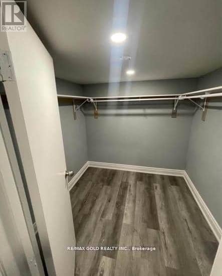 36 Windmill Boulevard — photo 27 of 27