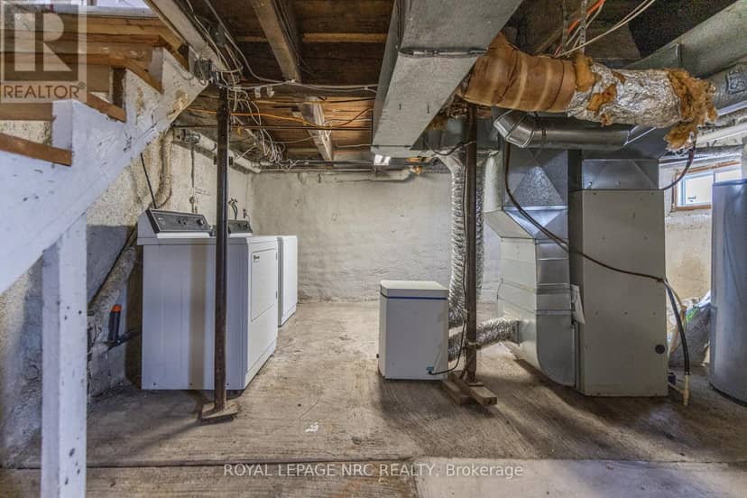 44 Carlisle Street — photo 28 of 34