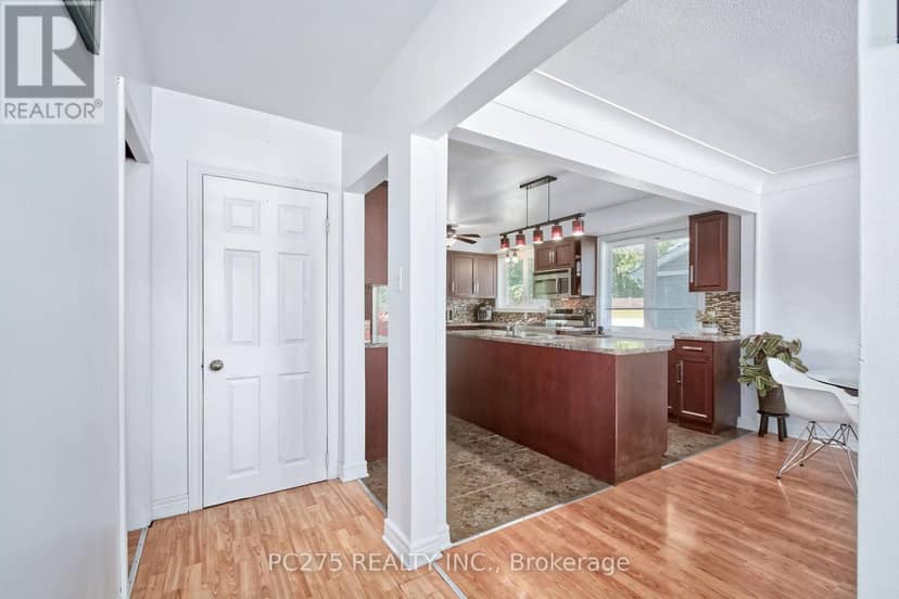 1229 Exmouth Street — photo 6 of 40