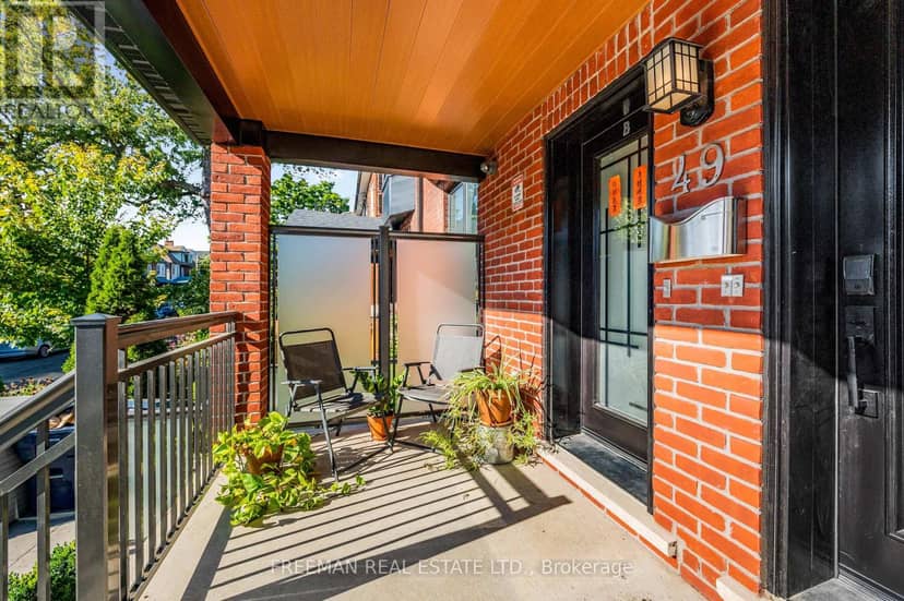 49 Beatrice Street — photo 3 of 40