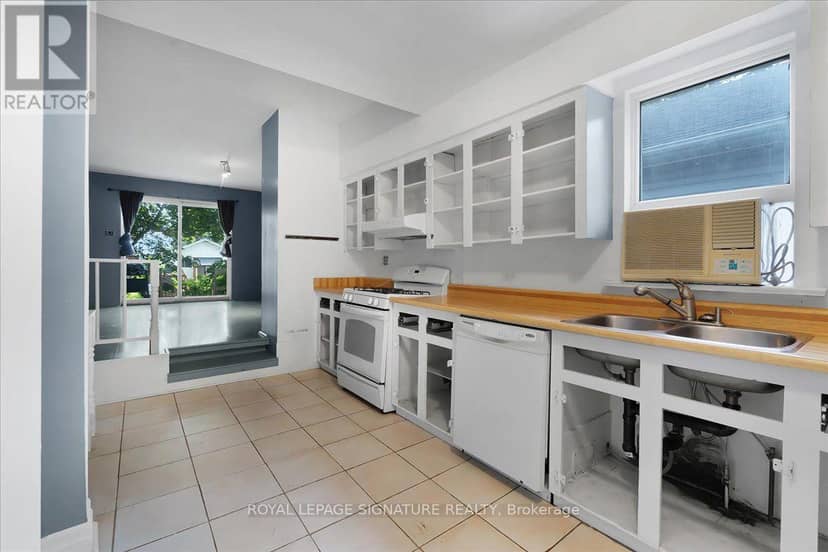 138 Gradwell Drive — photo 10 of 27