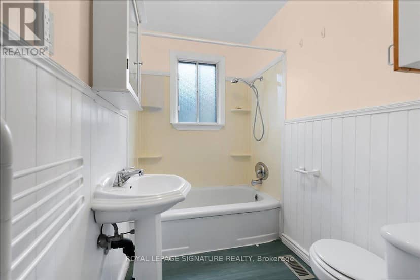 138 Gradwell Drive — photo 7 of 27