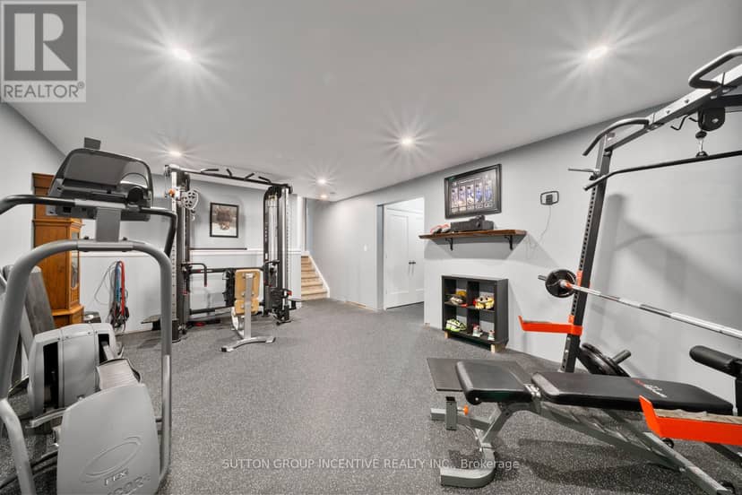 1277 Sunnidale Road — photo 32 of 40