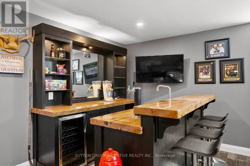 1277 Sunnidale Road — photo 35 of 40
