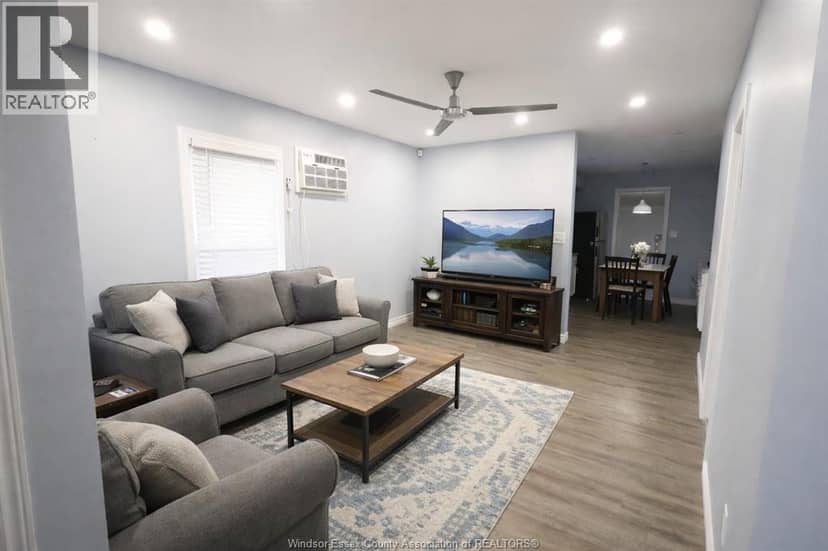 817 CHATHAM STREET East — photo 3 of 18