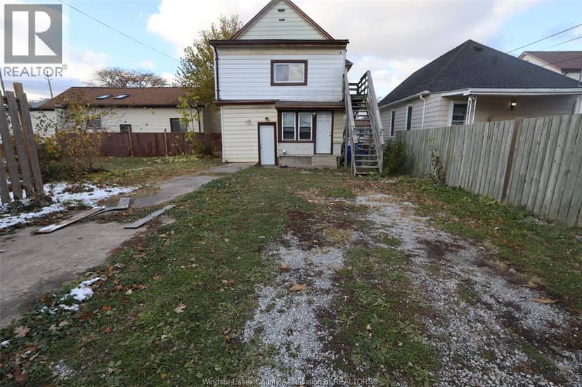 817 CHATHAM STREET East — photo 9 of 18