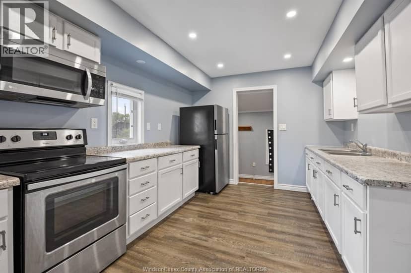817 CHATHAM STREET East — photo 2 of 18