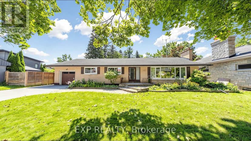 43 Amelia Street S — photo 1 of 35