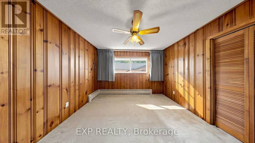 43 Amelia Street S — photo 17 of 35