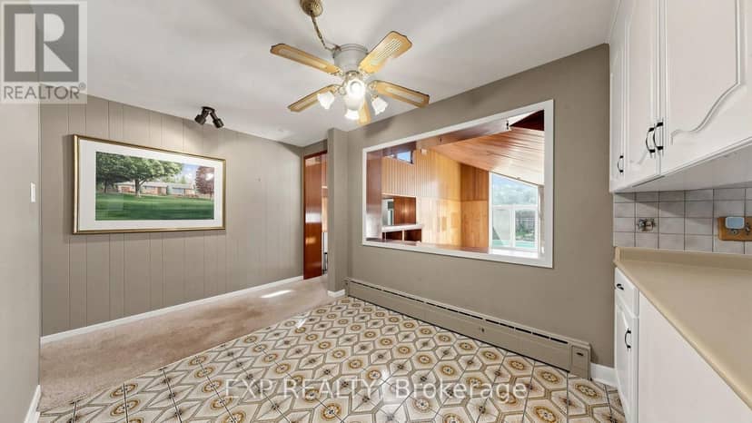 43 Amelia Street S — photo 7 of 35