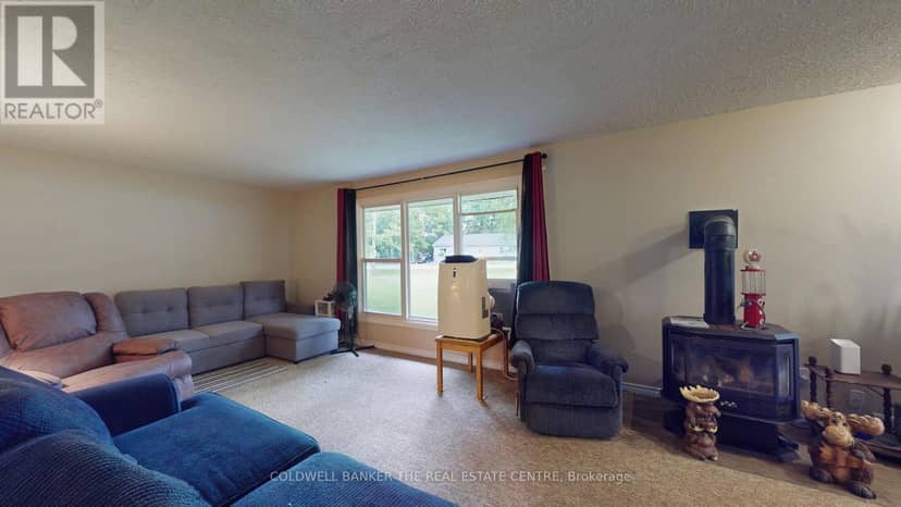17 Courtland Street, Ramara, photo 8