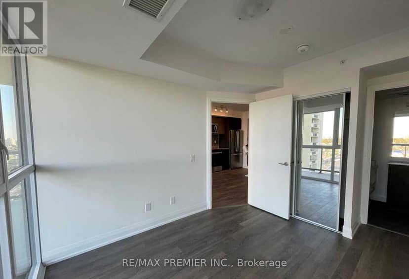 1508 - 1461 Lawrence Avenue W — photo 11 of 21