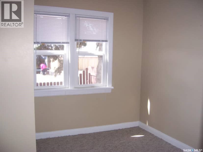 630 5Th AVENUE E — photo 10 of 16