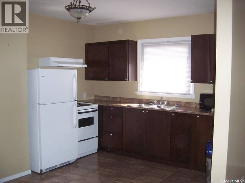 630 5Th AVENUE E, Prince Albert, photo 6