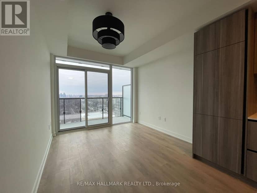1810 - 127 Broadway Avenue — photo 4 of 24