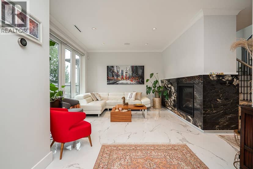 4365 MOUNTAIN HIGHWAY, North Vancouver, photo 4