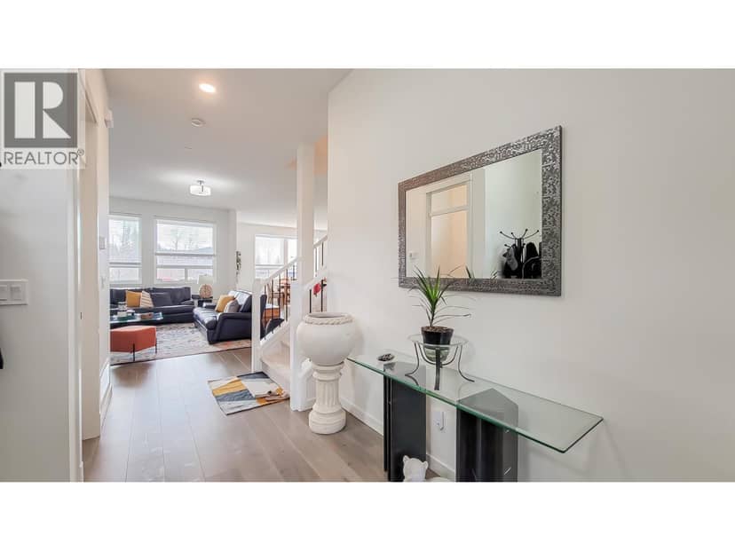 24670 106 AVENUE, Maple Ridge, photo 3