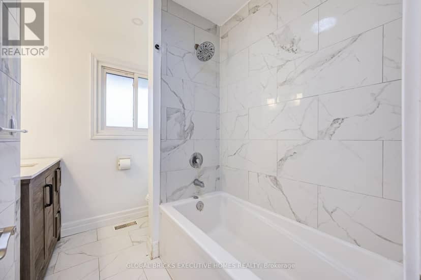 100 Lauris Avenue — photo 23 of 39