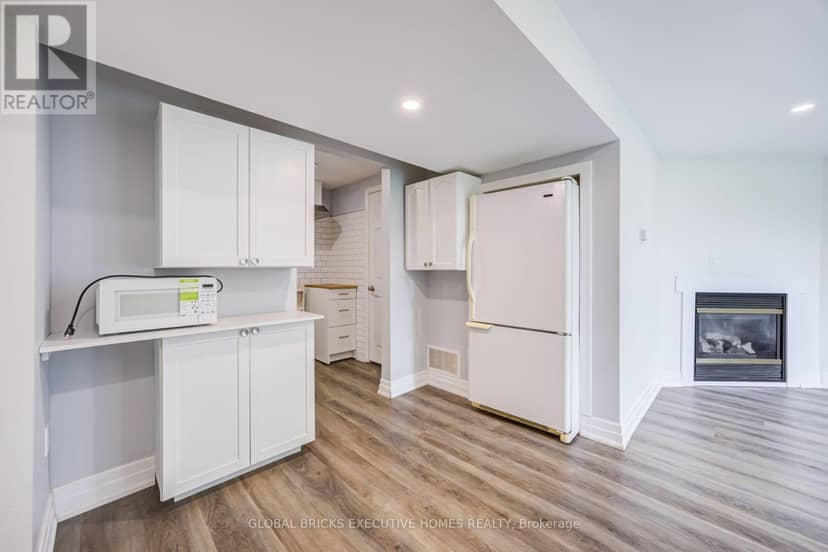 100 Lauris Avenue — photo 30 of 39