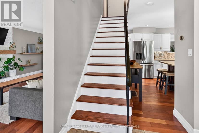 294 Rosemount Terrace, Kingston, photo 6