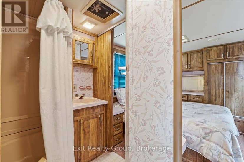 71 Cooke Lane — photo 24 of 37