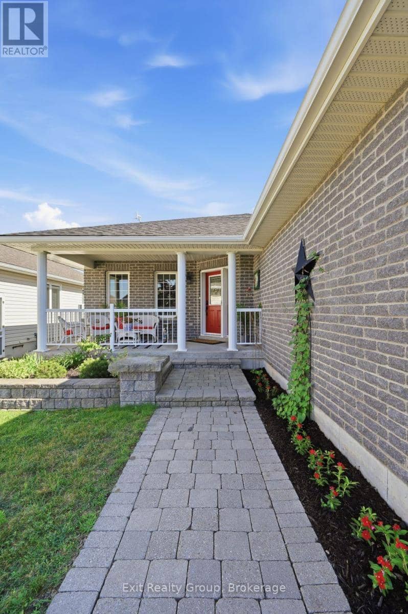 23 Mount Grove Crescent — photo 4 of 40