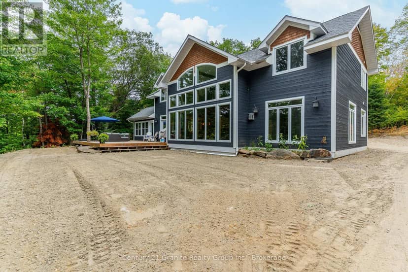 1277 Grace Road, Minden Hills, photo 3