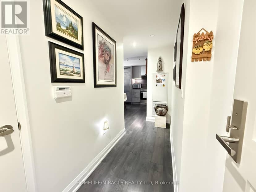 543 - 26 Gibbs Road — photo 10 of 40