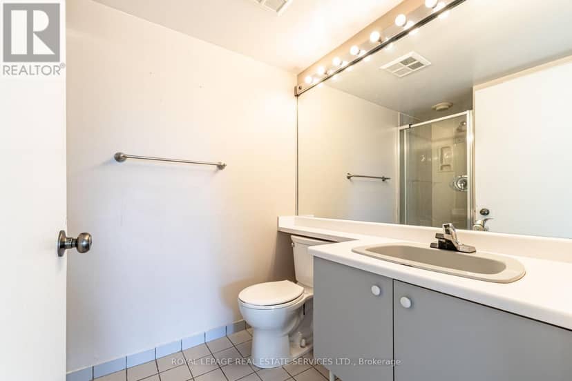 511 - 2269 Lake Shore Boulevard W — photo 12 of 14