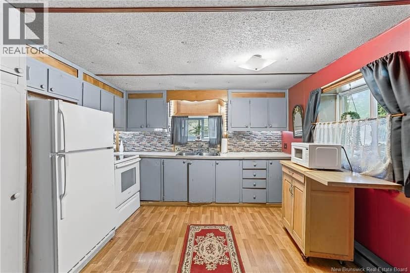 6 Parkwood Drive — photo 13 of 40